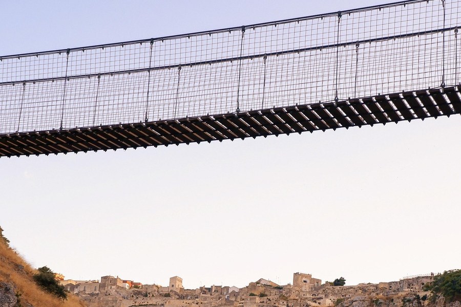 Tibetan bridge over the Gravina canyon